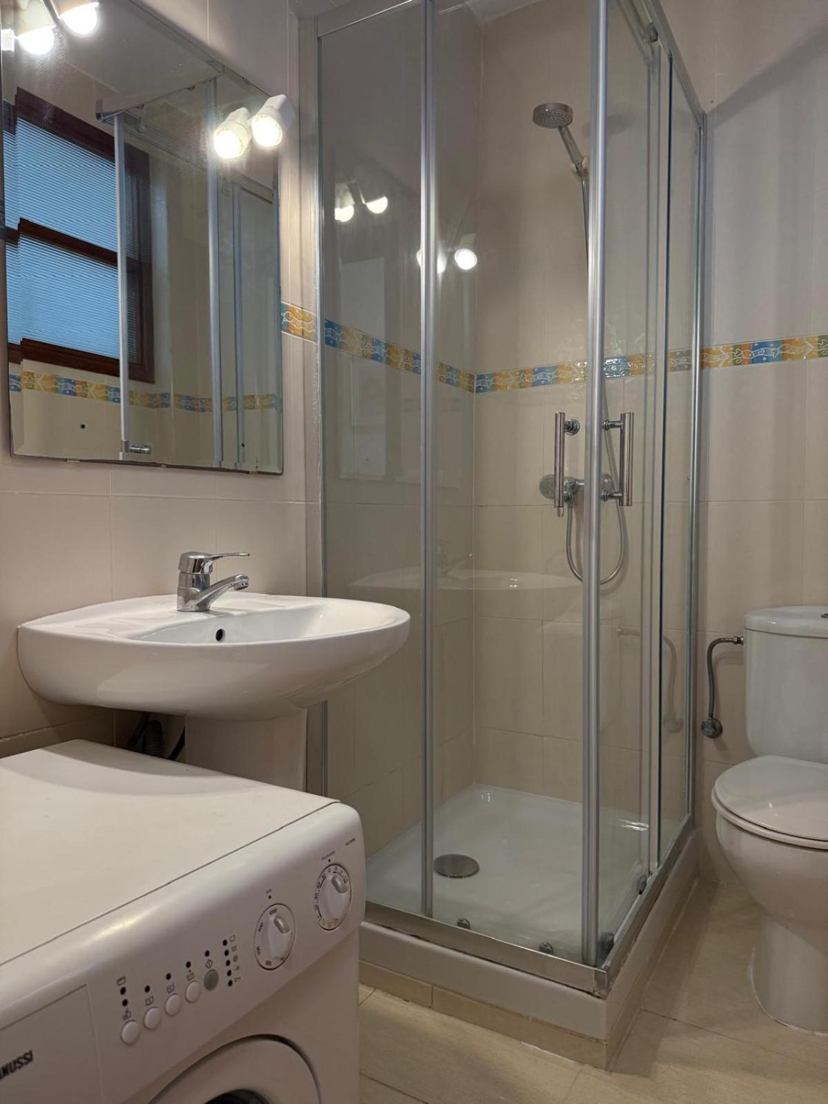 Apartamentos Colon 살루 외부 사진